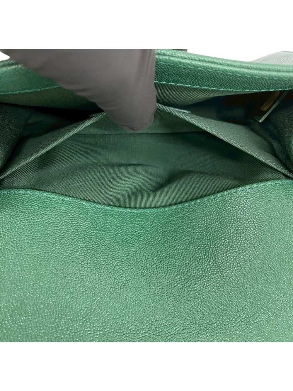 Chanel With Card Boy CC Logo Caviar Leather Shoulder Bag Green